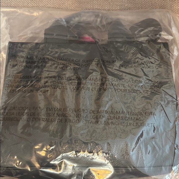 NWT $88 BETSEY JOHNSON Paris Embossed Charm Tote Purse Faux Leather Black Gift - Picture 6 of 10